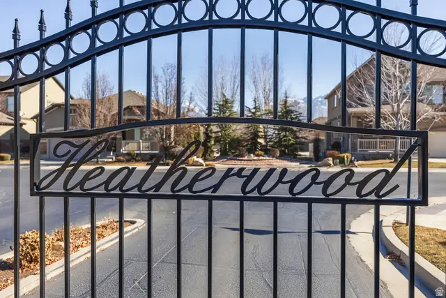 11181 S Village Grove Ln, South Jordan, UT 84095 - #2