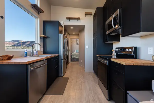 1555 S Lost Dr, Kanab, UT 84741