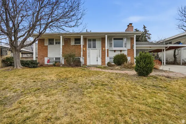 7125 S Ponderosa Dr, Cottonwood Heights, UT 84121 - #1