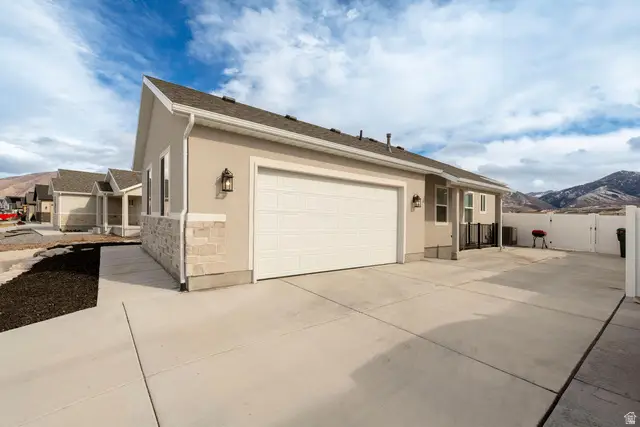 1154 N Berra Blvd, Tooele, UT 84074 - #3