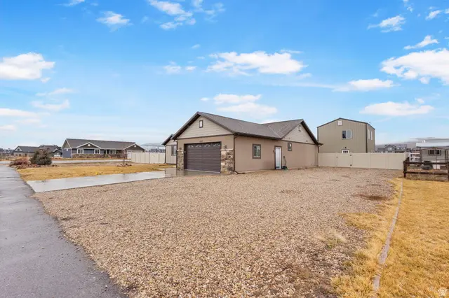 1527 S Uinta View Cir, Francis, UT 84036 - #2