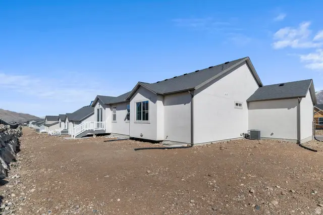 1024 S Tanner Rd, Santaquin, UT 84655 - #2
