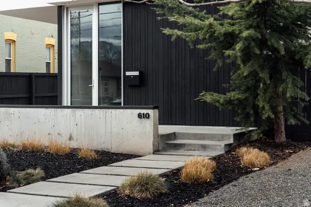 610 S 400 E, Salt Lake City, UT 84111 - #2