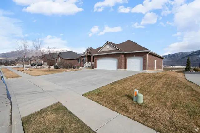1780 N 1350 W, Farr West, UT 84404 - #2