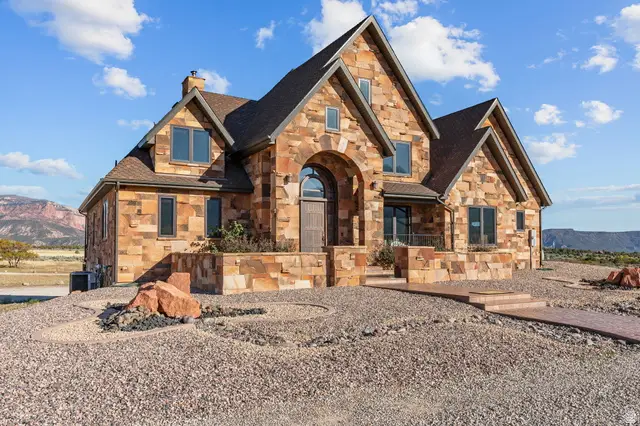 1297 E 600 S, New Harmony, UT 84757 - #2