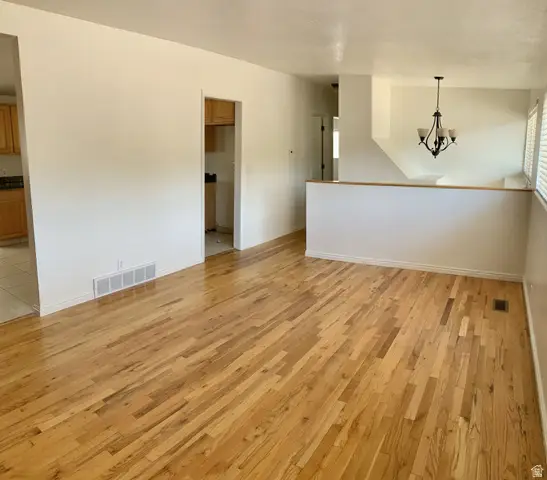 5210 S 900 St E, Murray, UT 84117 - #3