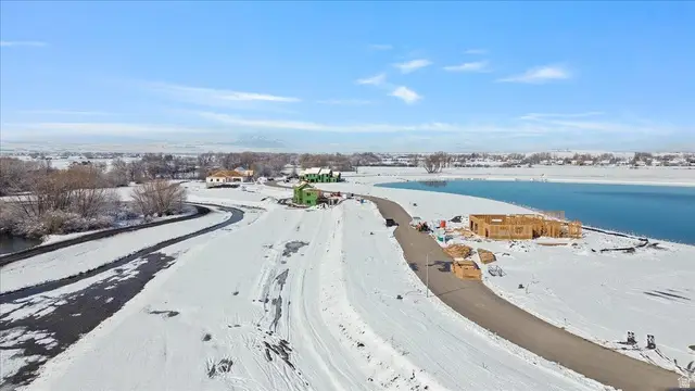 1302 Willow Lakes Dr #106, Logan, UT 84321 - #2