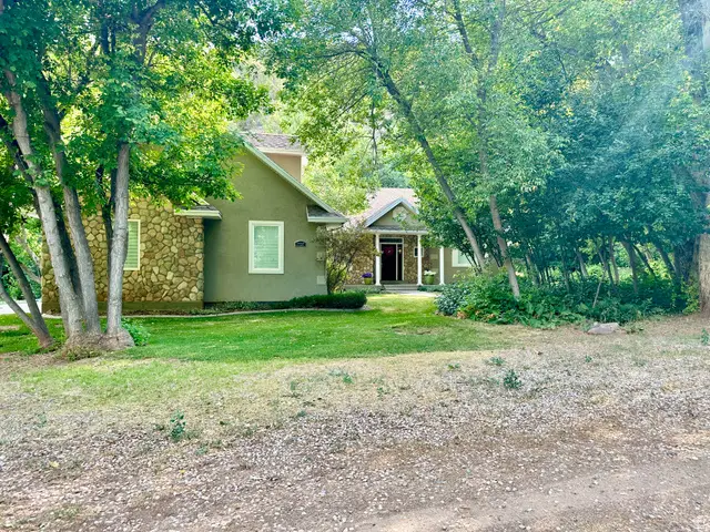 7737 W Sawtooth Cv N, Vernal, UT 84078 - #1