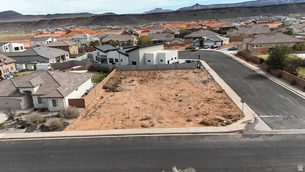 3998 W 2530 Cir S, Hurricane, UT 84737