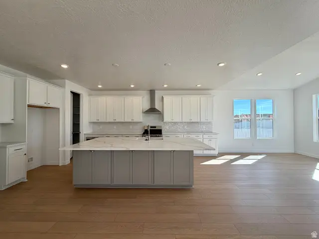 3019 N Kingbird Dr #404, Eagle Mountain, UT 84005 - #2