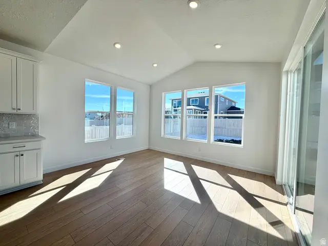 3019 N Kingbird Dr #404, Eagle Mountain, UT 84005 - #3