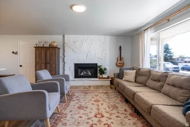 976 N 560 E, Orem, UT 84097 - #3