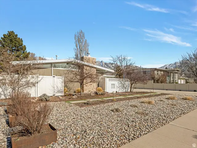 5471 S Dunbarton Dr E, Murray, UT 84117 - #2