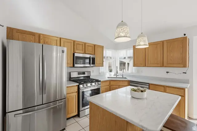 94 E 950 S, Kaysville, UT 84037 - #3