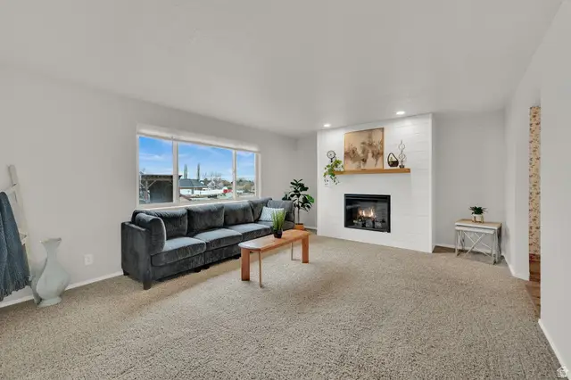 358 S 850 E, Kaysville, UT 84037 - #3