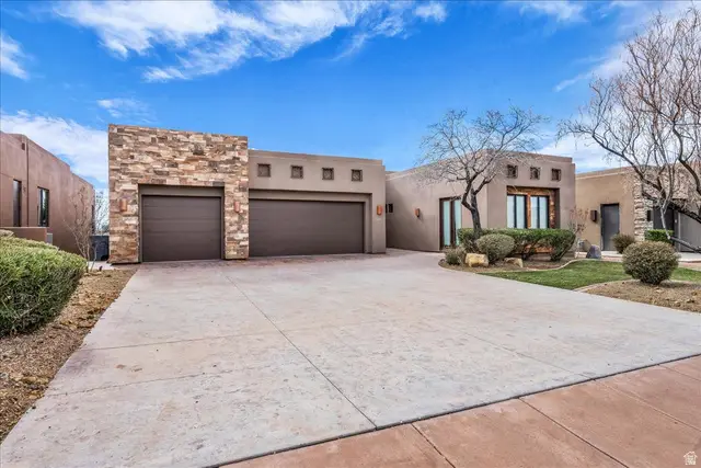 1683 W Red Cloud Dr, Saint George, UT 84770 - #2