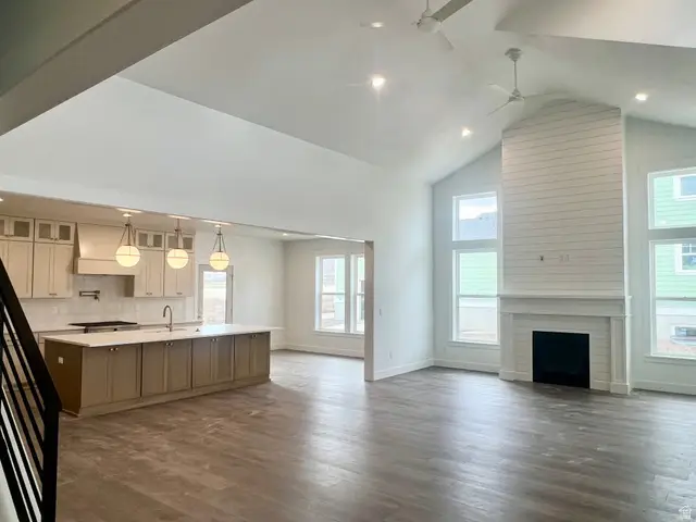 7077 W Lake Ave #1-149, South Jordan, UT 84009 - #3