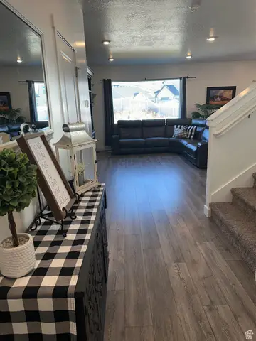 1231 S Red Cliff Dr, Santaquin, UT 84655 - #3