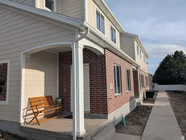 781 N Pheasantbrook Dr, Centerville, UT 84014 - #1