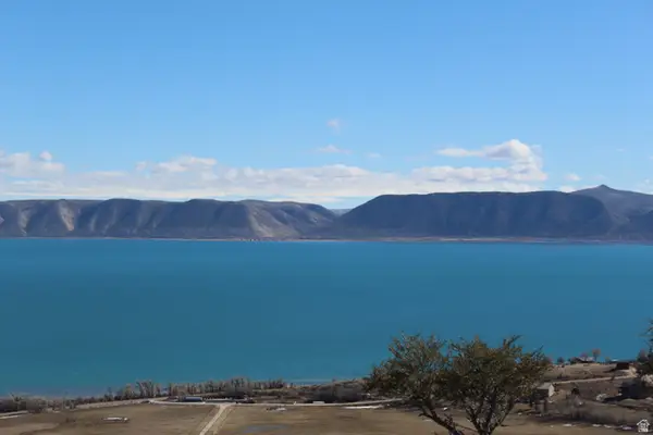 997 W Cisco Run #E41, Garden City, UT 84028