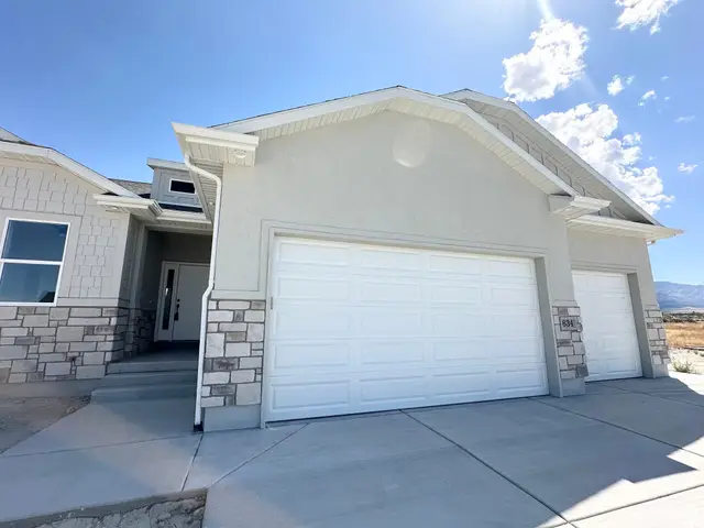 634 E Cedar Ct, Grantsville, UT 84029 - #3
