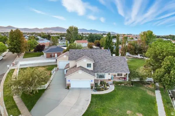 3256 W Star Fire Rd, South Jordan, UT 84095