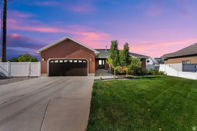 2684 W 7130 S, West Jordan, UT 84084 - #1