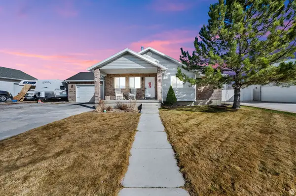4610 N Kestrel Way, Eagle Mountain, UT 84005