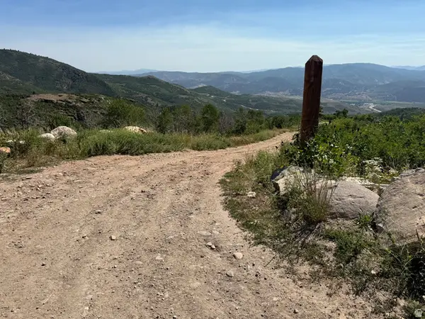 400 Porcupine Loop, Coalville, UT 84017