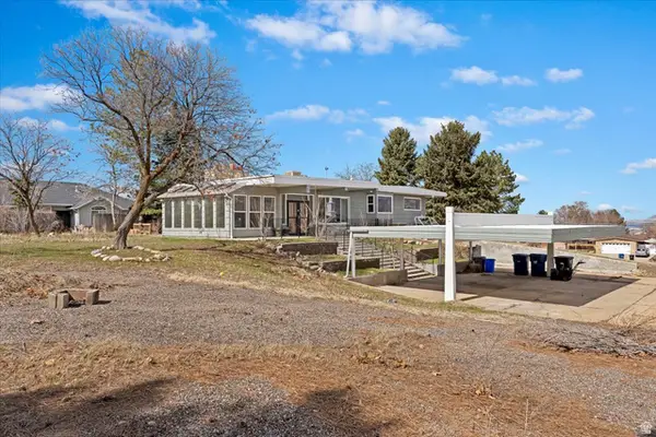 445 W 5100 S, Washington Terrace, UT 84405