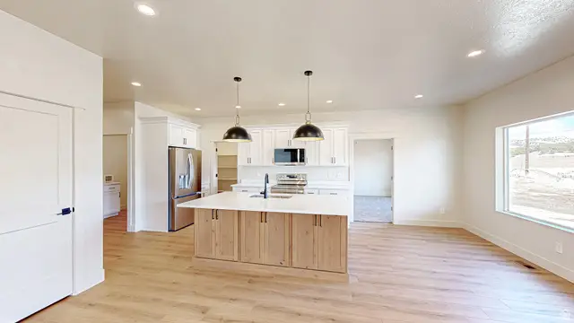 604 N State St, Fountain Green, UT 84632 - #3