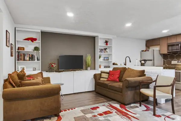 1441 W Arthur Dr, Provo, UT 84601