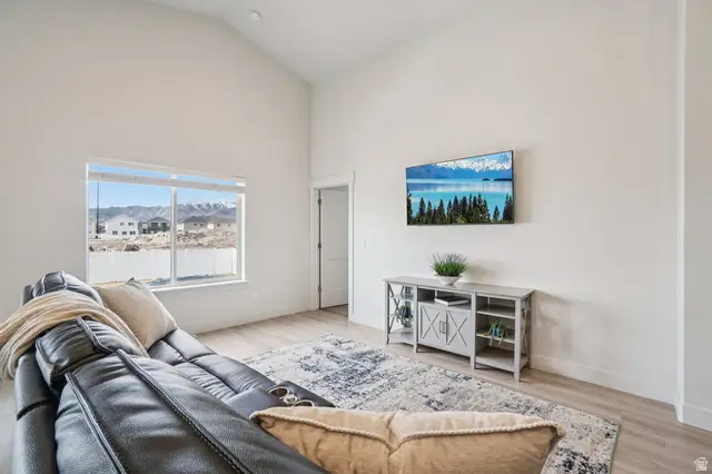 3747 N Deepwater Dr, Eagle Mountain, UT 84005 - #3