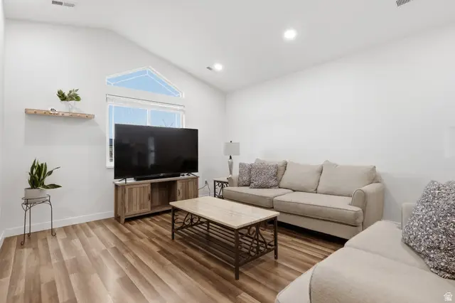 3272 S Sharal Cir, West Valley City, UT 84128 - #3