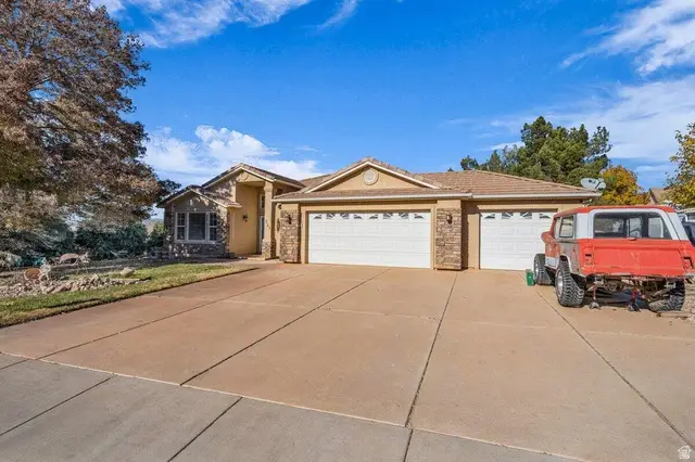 751 E Majestic Dr, Washington, UT 84780 - #2