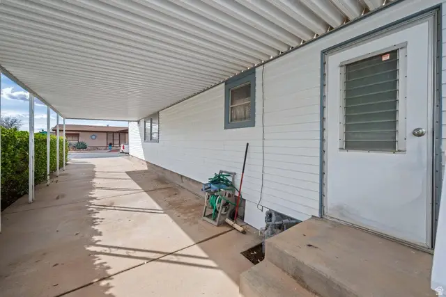 102 N 3910 W, Hurricane, UT 84737 - #2