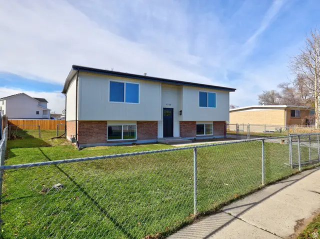 4738 Meadow Wood Way, Salt Lake City, UT 84118 - #2