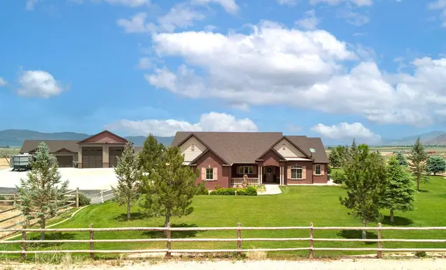 520 N Old Paragonah Hwy, Parowan, UT 84761 - #2