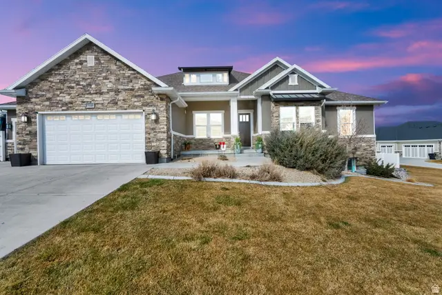 7032 W Echo Bluff Dr, Herriman, UT 84096 - #1
