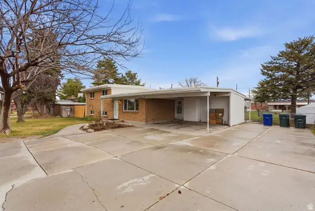 3401 S Lee Ann St W, West Valley City, UT 84119 - #2