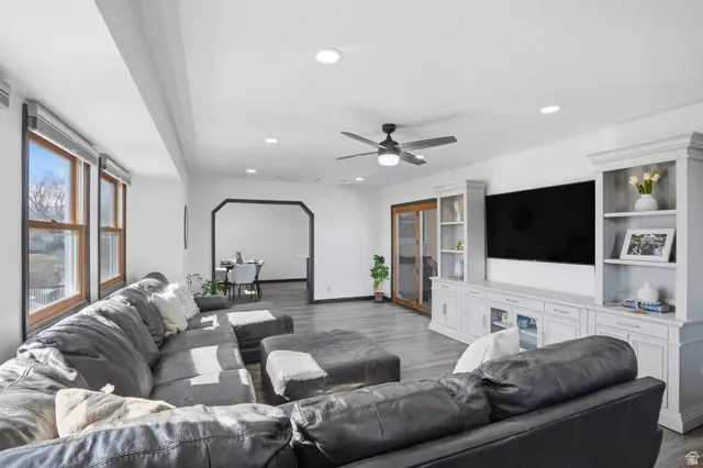 12753 S Gilbert Dr W, Riverton, UT 84065 - #3