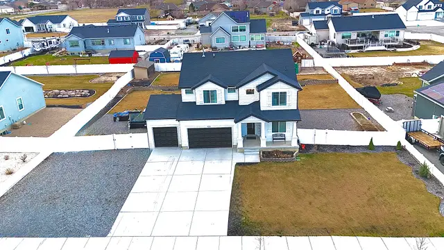 432 S High Pasture Way, Grantsville, UT 84029 - #2
