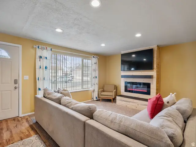 1419 S Marilyn Dr, Syracuse, UT 84075 - #2