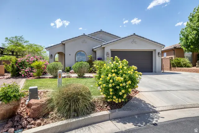 1009 N Blue Topaz Dr, Washington, UT 84780 - #1