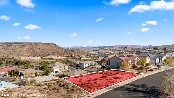 816 Obsidian Dr #16, St. George, UT 84770