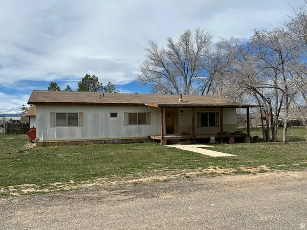 15 N 450 E, Escalante, UT 84726