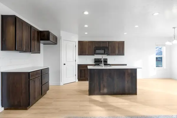 365 N Slant Rd #29, Spanish Fork, UT 84660