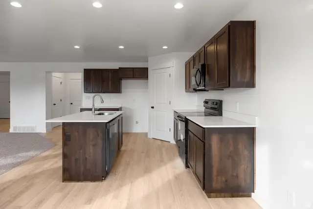 365 N Slant Rd #29, Spanish Fork, UT 84660 - #2