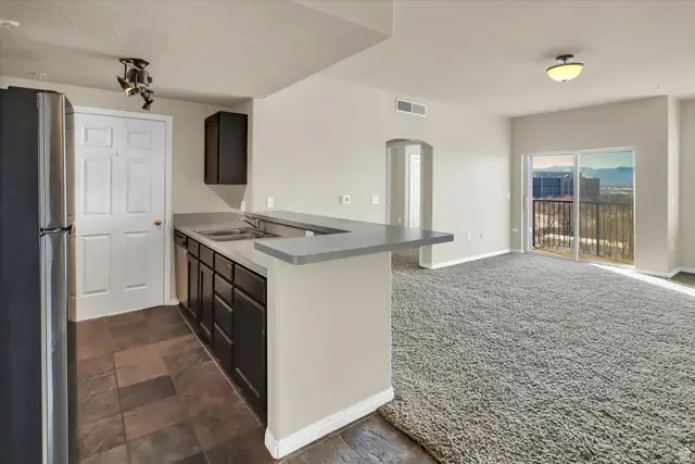 194 W Albion Village Way #303, Sandy, UT 84070 - #2