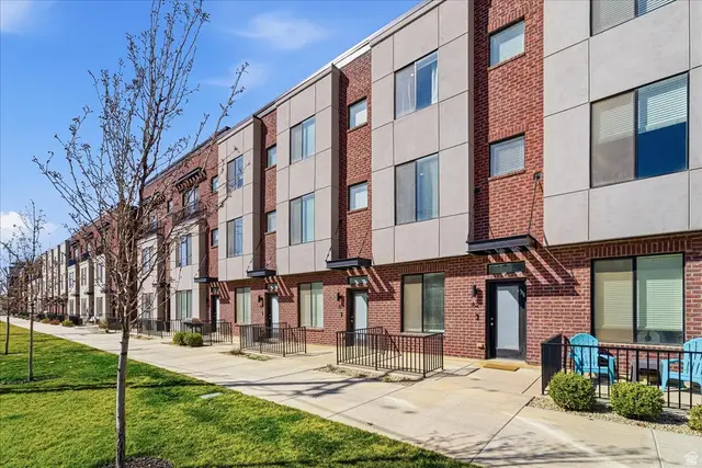 25 E Center St #62, North Salt Lake, UT 84054 - #1